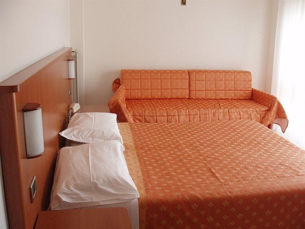 Aquilia Hotel