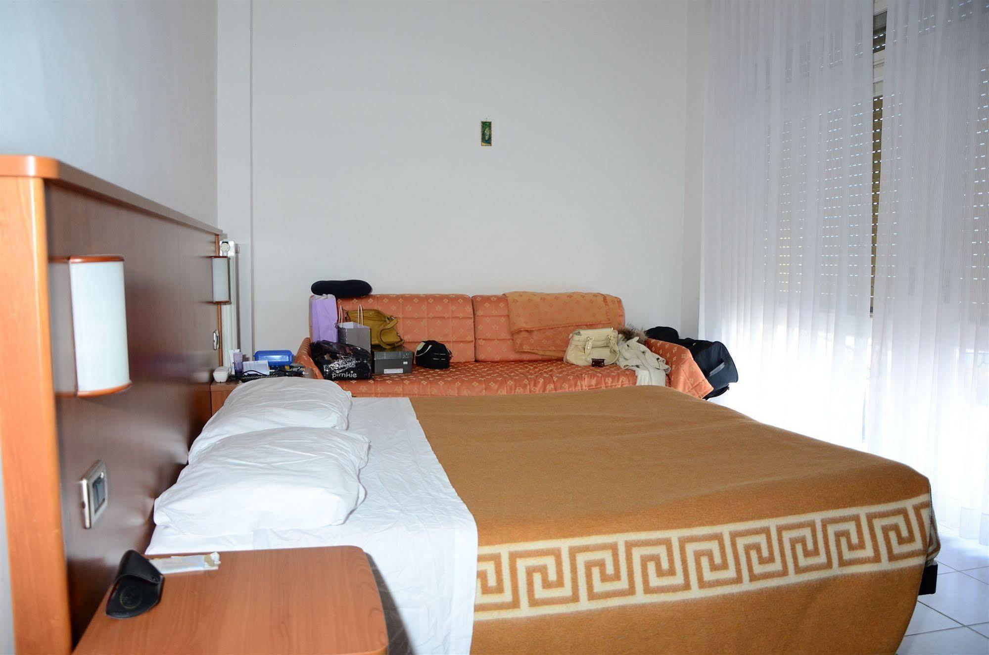 Aquilia Hotel 3*