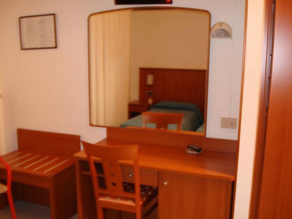 Hotel Aquilia 3*